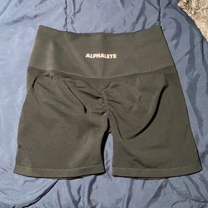 Alphalete Amplify shorts